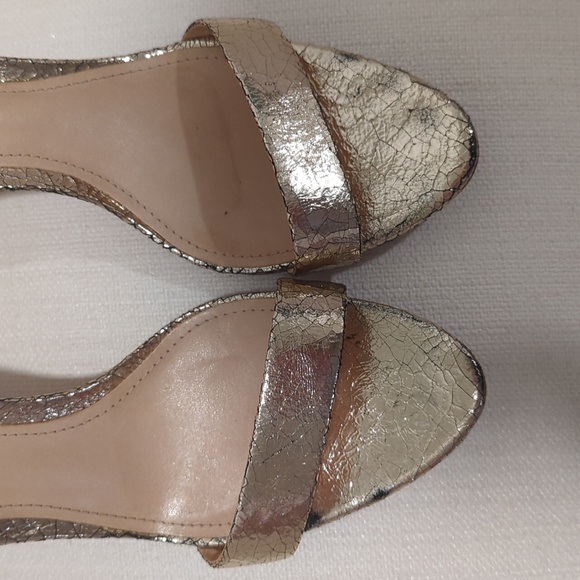 Schutz | gold Anna Lee craquele platina sandals - Picture 2 of 10